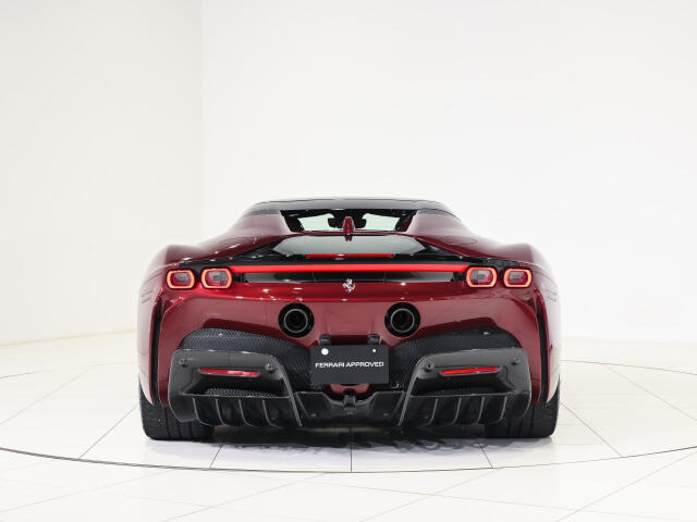 フェラーリ SF90スパイダー F1 DCT E4WD の中古車詳細 (700km