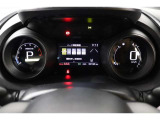 マルチインフォメーションディスプレイ付きのメーターです!エコ運転へ導く多彩な情報を表示してくれます。