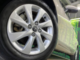 弊社では、全車『修復歴なし』のお車のみ取り扱っております。専任バイヤーによる厳選した仕入れの後、入庫後の車両チェックを行い、ネクステージが認定した高品質な中古車をご提供しております。