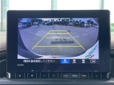 【バックモニター】後ろのカメラの映像がモニターに映し出されるので、後方の見えない死角や、障害物との距離感などもしっかり安全確認することができます。