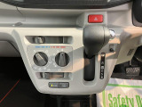 ご納車前に納車点検(法定12ヶ月点検相当)を実施し、基本性能に関わる機能や状態を徹底的に点検します。