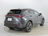 CPO(認定中古車)ははの内外装の手入れを施し、納車前に12品目の部品交換と90項目以上の点検・整備を独自の基準に基づき実施。