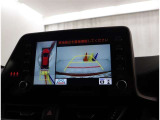 後方だけでなく全周囲を確認できるパノラミックビューモニターが付いているので、車庫入れが苦手という方も安心です♪