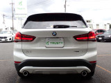 第二展示場にも多数のBMWをラインナップ!ご来店の際はBMW本店(厚木市下荻野140-1)に一度ご来店ください!☆関東運輸局認証工場 自動車分解整備事業2-6030☆プッシュプル式板金塗装ブース完備☆
