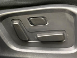 【パワーシート】スイッチ一つで簡単にシートの微調整が可能!電動だから力もいりません!快適なシートポジションにセットして、快適なドライブをお楽しみください。