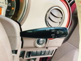 【オートライト】車外の明るさを検知して、自動的にヘッドライトを点灯してくれます♪トンネルを走行する際にも、自動的に点灯してくれて便利な装備の1つです♪