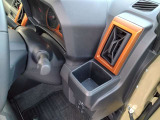 運転席ドリンクホルダー