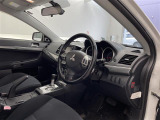 みなさまのお車選びのお手伝いをさせてください!スタッフ一同心よりご来店、お問い合わせをお待ちしております!