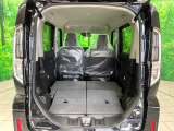 後席を格納すると、これだけの広さが!シーンに合わせたシートアレンジで、大きな荷物も積むことが出来ます♪