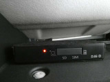 純正ドライブレコーダー:前方と車内後方の状況を映像で記録します。