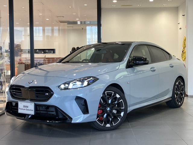 2シリーズグランクーペ M235 xドライブ 4WD 
