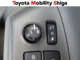 ドアの施錠・解錠と連動してドアミラーが開閉します。鍵の閉め忘れの確認にとても便利です♪