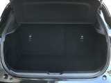 【トノカバー付き】荷物を隠しておけるので防犯や耐候性の向上の役割を担っています。 車外へ荷物が見えません。