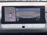 車の上から見下ろしたような360度見えるアラウンドビューモニター搭載してます!狭い駐車場や暗い場所でも安心して駐車出来ます!
