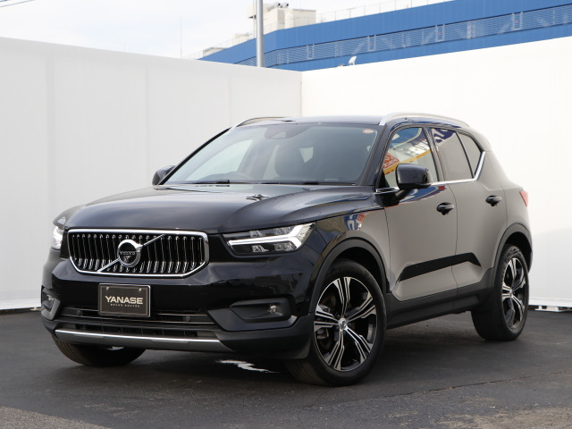 XC40B4 AWD インスクリプション 4WD