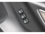 運転席シートメモリー機能付きで、お2人までのシートポジションを記憶できます