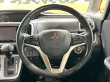 【純正革巻きステアリング】上質な革を使用することで、手にしっかり馴染みとても運転しやすいハンドルです♪