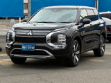 三菱 アウトランダー PHEV 2.4 P 4WD