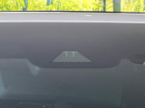 【トヨタセーフティセンス】走行中に前方の車両等を認識し、衝突しそうな時は警報とブレーキで衝突回避と被害軽減をアシスト。より安全にドライブをお楽しみいただけます。