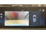 ドアハンドルには握りやすいグリップ形状が採用されています。万一の事故の際など、車内に残された乗員を救出する為、外部からドアを開けやすいようになっています。