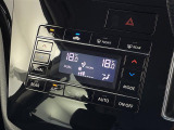 気になる車はすぐにお問い合わせください!画面右側の0066から始まる無料ダイヤルからお問い合わせ下さい!専門スタッフがお車のご質問にお答えいたします!