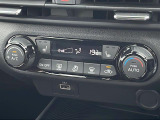 【 オートエアコン 】車内温度を感知して自動で温度調整をしてくれるのでいつでも快適な車内空間を創り上げます!//