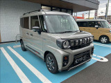 当店は「女性にやさしい自動車販売店」をモットーに専門用語を使わないわかりやすい説明をするよう心がけております。女性スタッフも在籍しておりますのでお気軽にご相談ください。