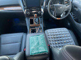 アルファード ハイブリッド 2.5 エグゼクティブ ラウンジ E-Four 4WD 