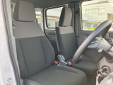 目立った汚れも無く綺麗な状態です、ぜひ現車を確認してみてください♪