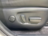 【パワーシート】スイッチ一つで簡単にシートの微調整が可能!電動だから力もいりません!快適なシートポジションにセットして、快適なドライブをお楽しみください。