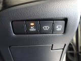 運転席お膝元に各種スイッチが配置されております。