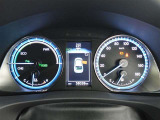 展示車は全てトヨタの車を知り尽くしたエキスパートが基本性能に関わる機能や状態を徹底的にチェックしています。消耗部品の事前交換など法定12ヶ月点検相当の点検・整備を必ず実施しています。
