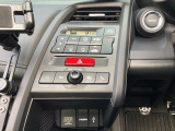 ☆オートエアコン☆オートエアコンですのでお好みの温度を設定して頂くだけで風量や風向を車が自動で調節してくれます♪