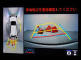バックガイドモニターを装備してます、車庫入れもラクラクです。パノラミックビューモニターを搭載しています、上からの画像も表示されます。