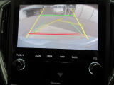 バックカメラで後方がリアルタイム映像で確認できます!商業施設や駐車場での駐車時や、夜間のバック時にも安心です♪