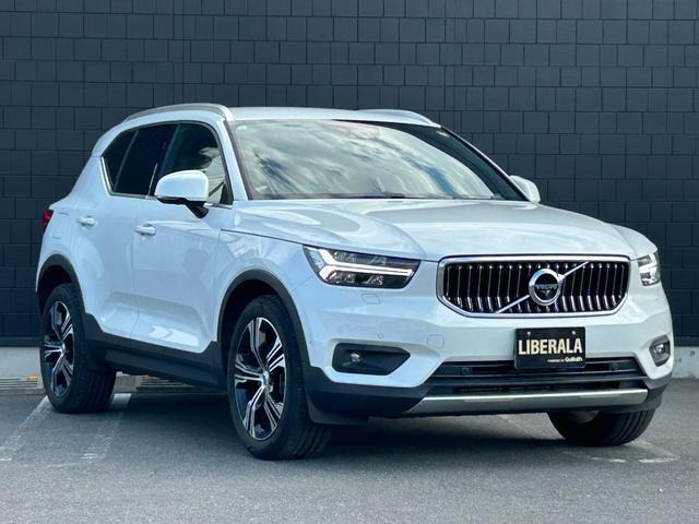 XC40 T4 AWD インスクリプション 4WD 4WD 本革シート