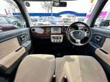 車を運転する際には運転席の存在は欠かせません。なのでしっかりとチェックしたいポイントですね。