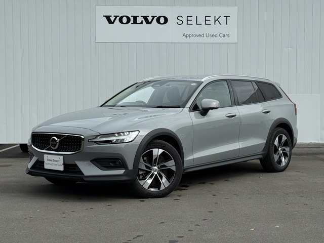 V60クロスカントリー プラス B5 AWD 4WD 