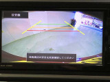バックモニターで、後方を確認しながら安心して駐車することができます。運転初心者も熟練者も必須の機能ですよ!
