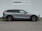 ◆サイド/流麗なプロポーションはVOLVO車の真骨頂。「美しいものと共にありたい」というオーナーの願いを満たします