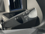 【オートライト(AUTO)】外の明るさをシステムが感知して、自動でヘッドライトが点灯します!ヘッドライトをつけ忘れを防ぐ便利機能です。