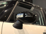 BMW、MINI認定中古車は360°を徹底的にチェック。エンジンやトランスミッション、電気系統やコンピュータ・システムなどを詳細に点検。交換基準に達した部品は整備した後にご納車いたします。