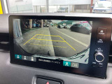 ★純正バックカメラ装備★車庫入れや縦列駐車の際、後退操作の参考になるガイドラインもモニターに表示するのでらくらくです!