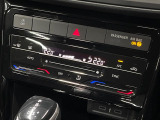 ●デュアルオートエアコン:運転席・助手席それぞれで温度設定が可能な独立式オートエアコンを標準装備しております!