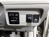 気になる車はすぐにお問い合わせください!画面右側の0066から始まる無料ダイヤルからお問い合わせ下さい!専門スタッフがお車のご質問にお答えいたします!