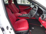 【F-SPORT専用本革/フレアレッド/特別仕様車専用アッシュ】“F SPORT”専用ディンプル本革ステアリング 特別仕様車専用アッシュ(オープンフィニッシュ/銀墨)