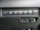 パワーバックドア、ステアリングヒーター、フロントワイパーデアイサー、パノラミックビューモニターメイン、VSC OFF、アダプティブハイビーム。  ETC付で高速道路もすいすい♪
