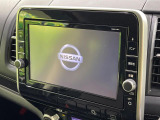 【純正9型ナビ】人気の純正ナビを装備しております。ナビの使いやすさはもちろん、オーディオ機能も充実!キャンプや旅行はもちろん、通勤や買い物など普段のドライブも楽しくなるはず♪