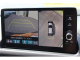 全周囲モニター付で、車庫入れも駐車もラクラクです。