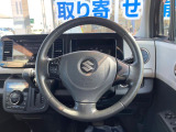 ステアリングも使用感が少なく、きれいな状態となっております♪